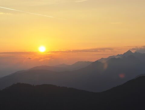 Sonnenuntergangsstimmung am Gipfel