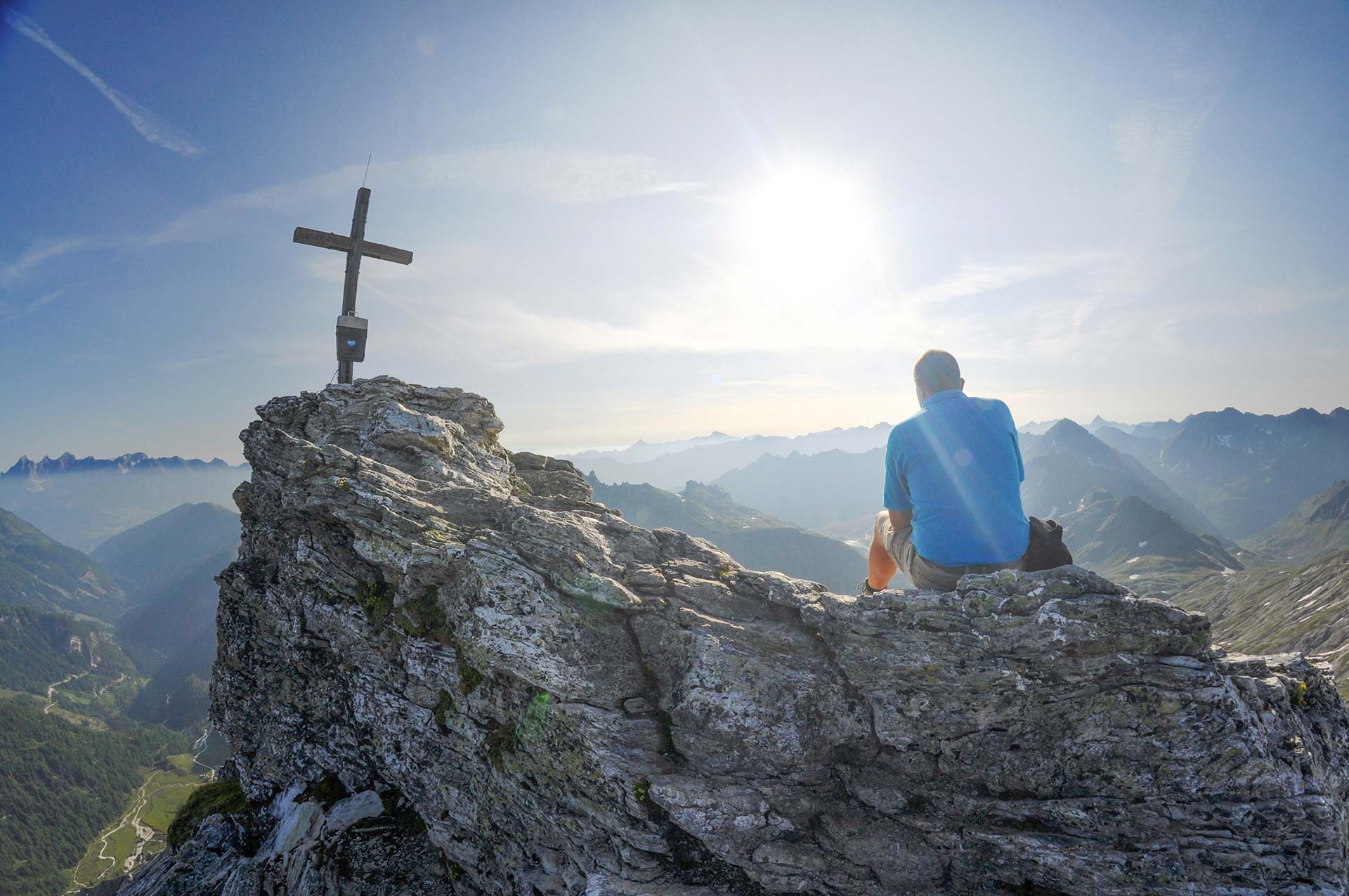 Sunny and promising summit in the hiking region Schladming